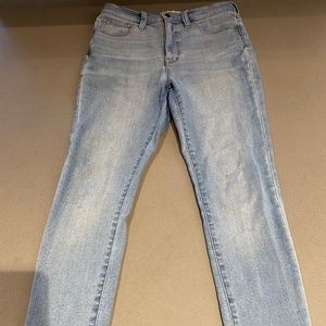 Madewell “11” high rise Roadtripper jeans size 28